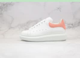 Chaussures blanches Mc Queen en cuir de vachette de haute qualité pour femmes 2023, nouvelles chaussures de sport décontractées à semelle épaiss
