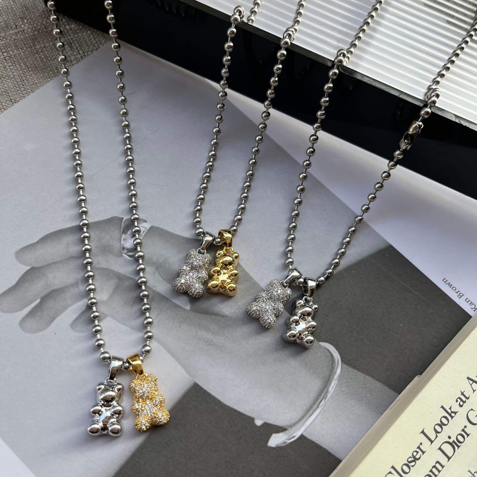 Titanium Steel Chain Micro Inlaid Zircon Bear Pendant Necklace Ins Niche Design Fashion Versatile Necklace Sweater Chain