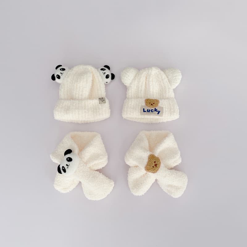 Kids'hats Baby scarf and hat set two-piece autumn and winter cute furry hat windproof warm bib ear protective cold hat