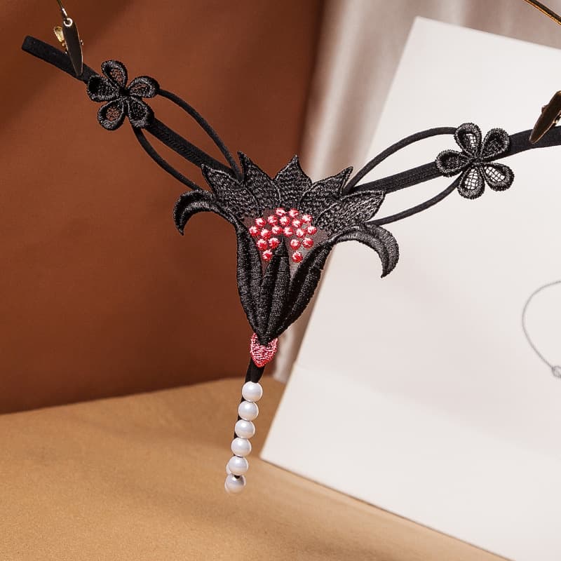 Japanese style sexy embroidered panties for women, sexy open crotch free thongs, transparent sex toys, passionate temptation