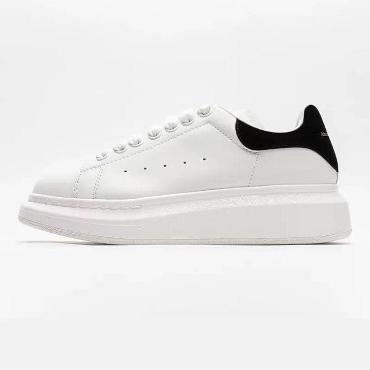 MQueen Petites Chaussures Blanches Version Haute Semelle Épaisse Rehaussée En Velours Noir Queue Plateforme Chaussures Classiques Décontractées T