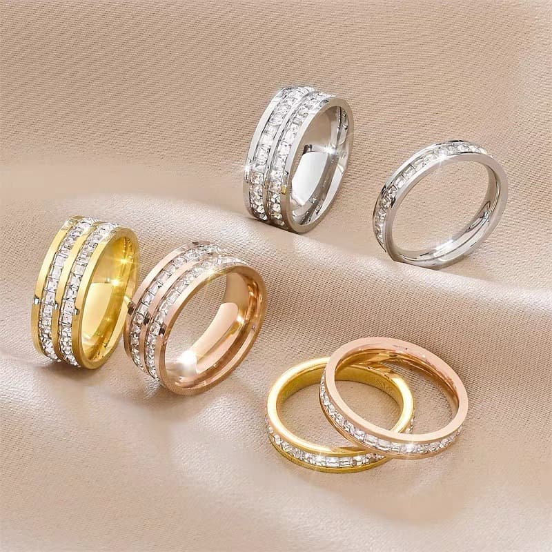 Flashing starry sky single and double row zircon titanium steel ring jewelry design light luxury couple diamond style does not fade