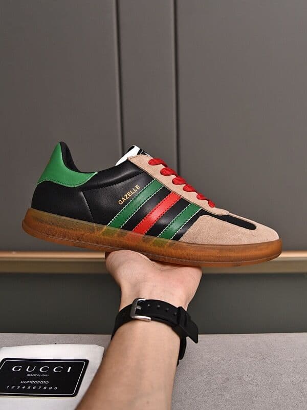 Chaussures de surf Gucci Joint pour hommes, idéales pour les sports et loisirs de plein air