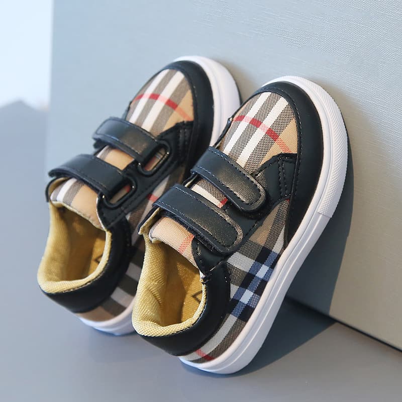 Chaussures de sport pour maman et enfant Chaussures décontractées à velcro pour bébé Baskets pour garçons Chaussures de course pour filles