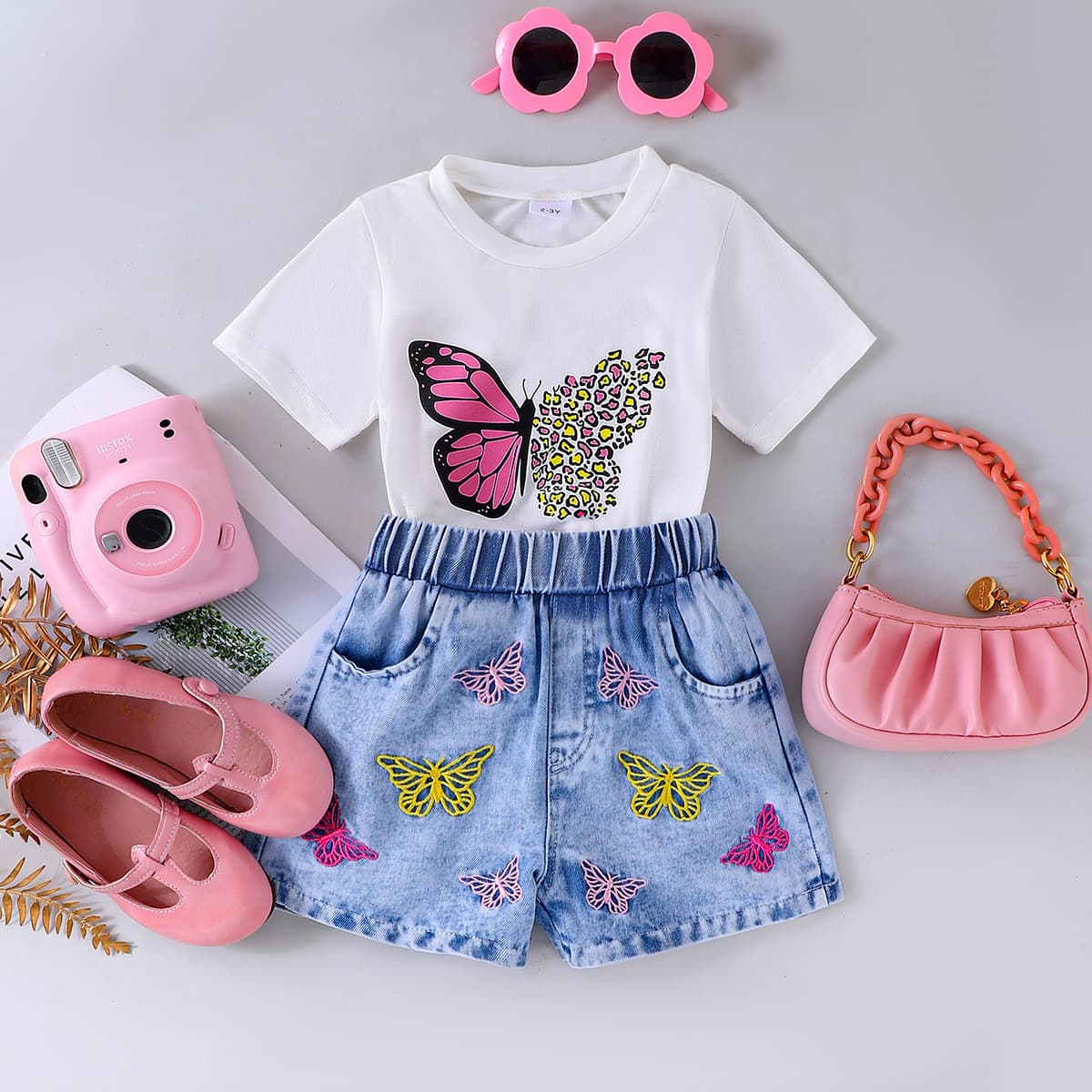 Girls' Bow Print Short Sleeve Top & Shorts Set – Stylish Summer Outfit For Toddlers (2-7 Years, White & Pink)