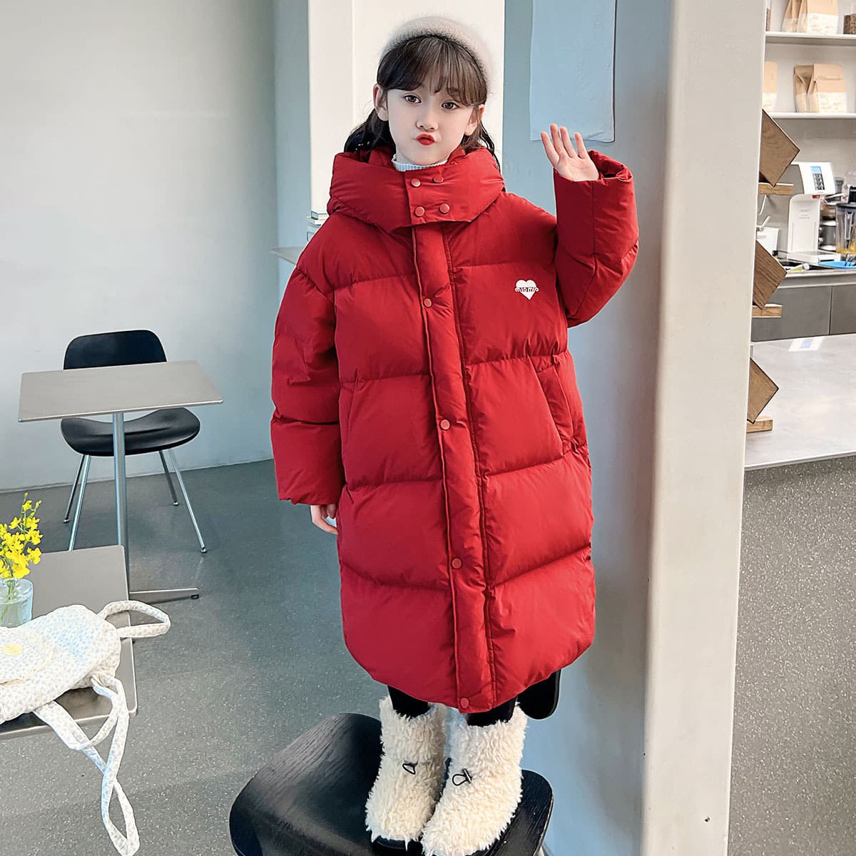 Long Winter Coat For Girls – Knee-Length Hooded Puffer Jacket With Faux Fur Trim (120-170cm, Black/Red, B-Class Safe)