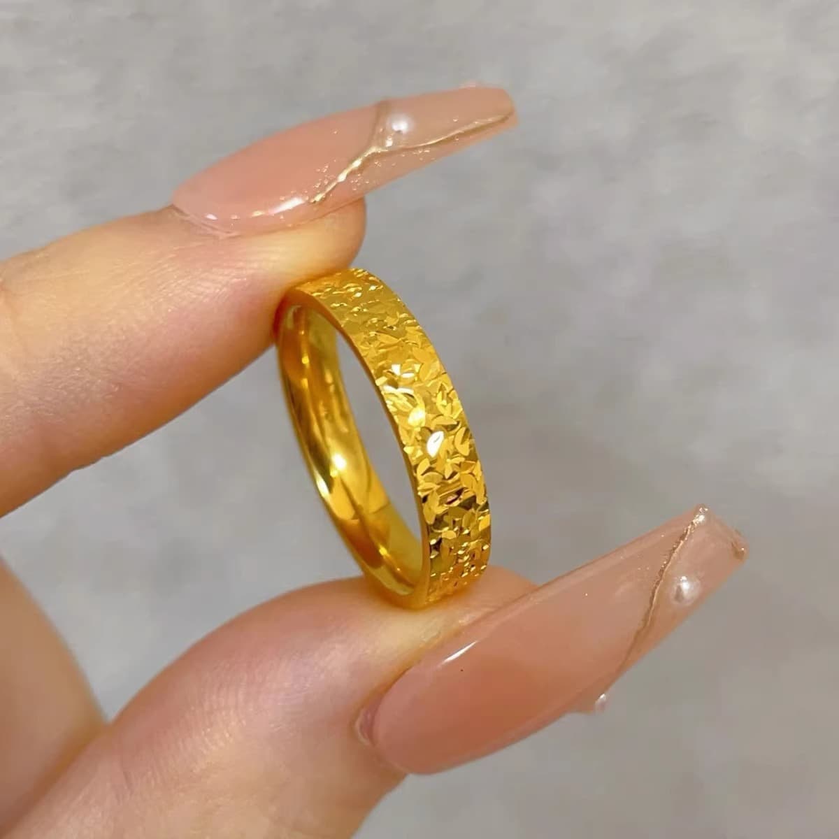 Ancient Gold-Plated Jewelry Exquisite Three-Sided Sparkling Ice For Women Light Luxury High-End Feel Ring Long-Lasting