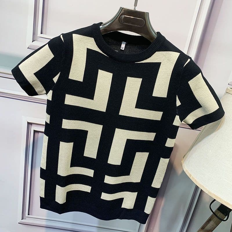 Short Sleeved Men's Slim Fit Plus Size Striped Autumn And Winter Knitted Youth Elastic Sweater Handsome Half Cut Sleeve