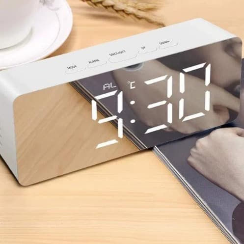 Horloge miroir LED RYYD - Multifonctionnelle|Vanité de maquillage|Personnalisée UE