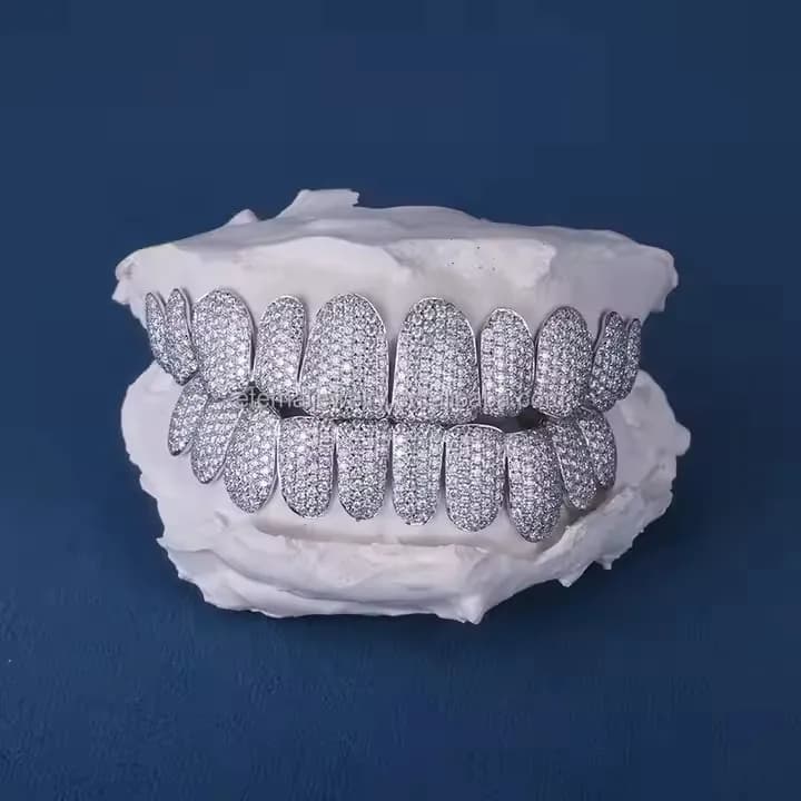 Exclusive Customization Moissanite Teeth Grillz Iced Out Hop Sier Decorative Braces Real Dia Bg Tooth Grills For Men