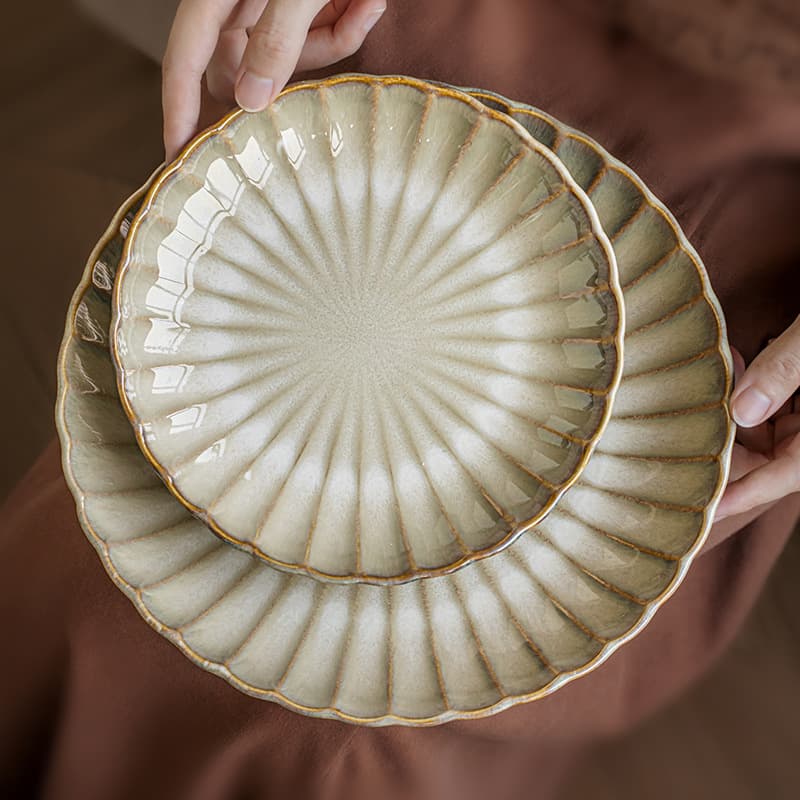 Ceramic Dinnerware Set – Vintage Floral Embossed Bowls & Plates (Microwave Safe, Stackable, Light Luxury Design)