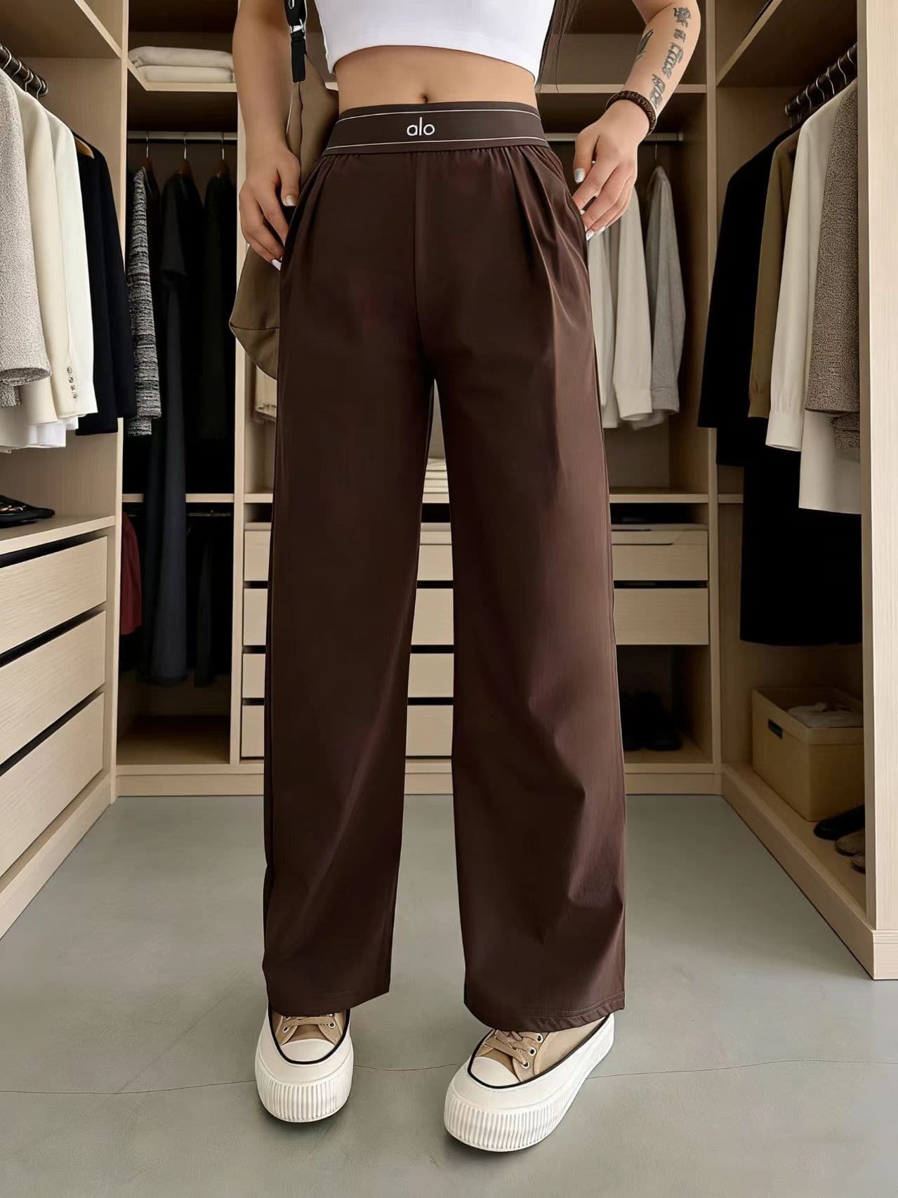 Pantalon large patchwork Alo Alo, nouveauté 2026, pour femme, taille haute, style sport décontracté.