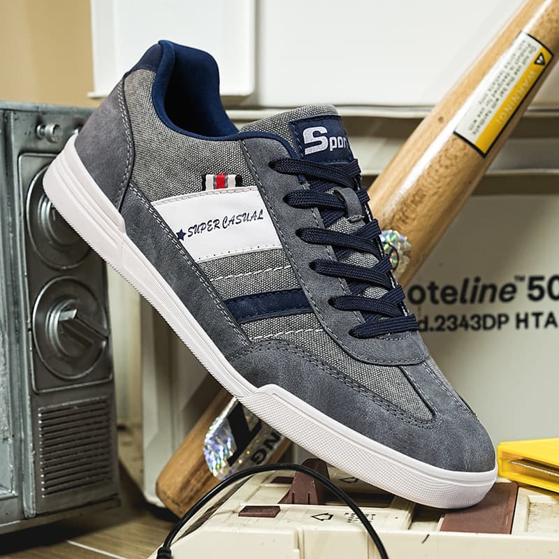 Men's casual shoes Large size outdoor casual teen shoes Canvas shoes for men