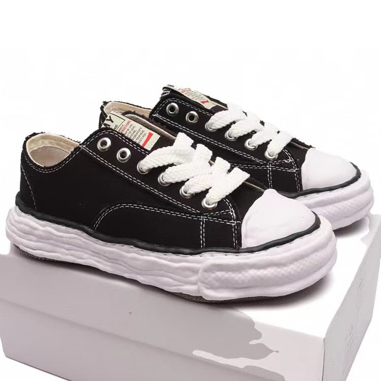 Nouvelles chaussures de planche décontractées MMY SanNew Kang Mouth Smile Dissolved Campus Snow Cake Bottom Low Top Couple