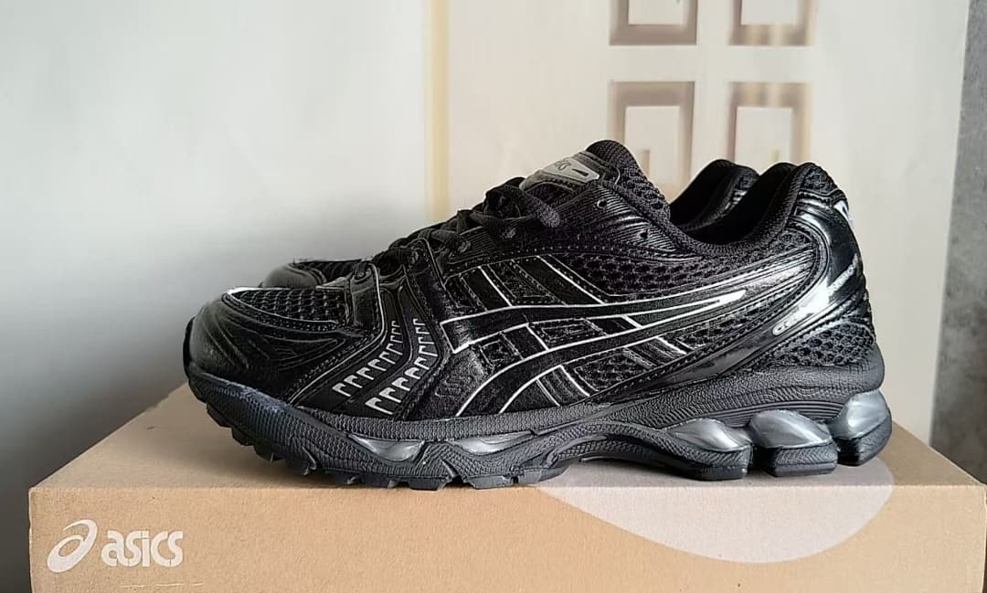 Chaussures de sport confortables, coupe-vent, amortissantes et élégantes, parfaites pour la course à pied et le quotidien (modèle K14).