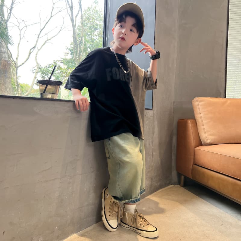 Boys' set 2024 new children's outfit boys, medium, large, comfortable, thin, summer sports, cool, trendy