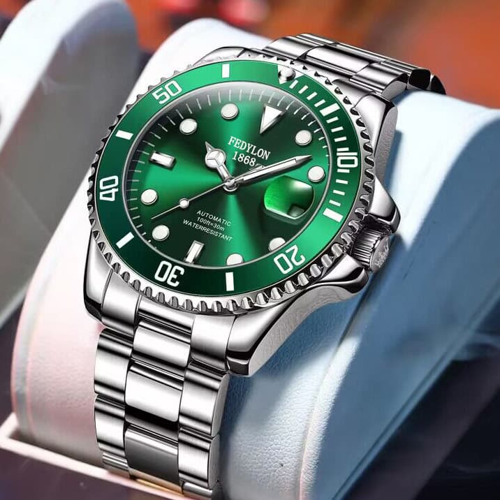 2023 New Hot Selling Green Water Ghost Men's Glow Waterproof Watch Business Fashion Simple Quartz Men's Watch
