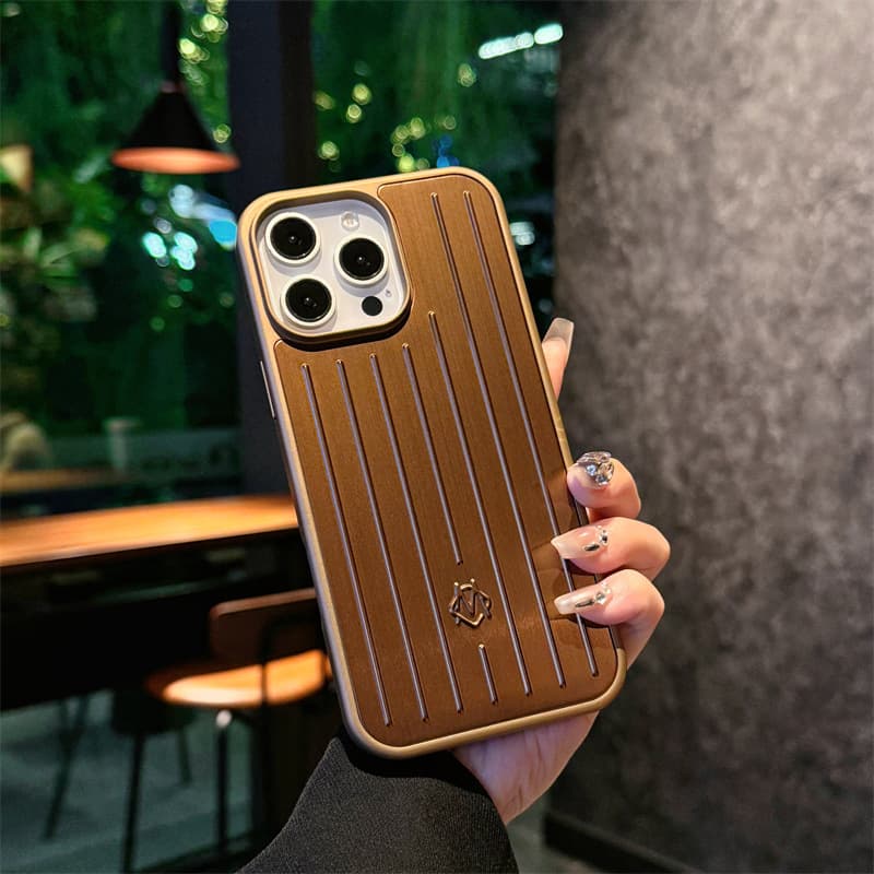 Étui en alliage d'aluminium compatible avec iPhone 16 Pro Max, iPhone 15 et 14, protection intégrale tendance.