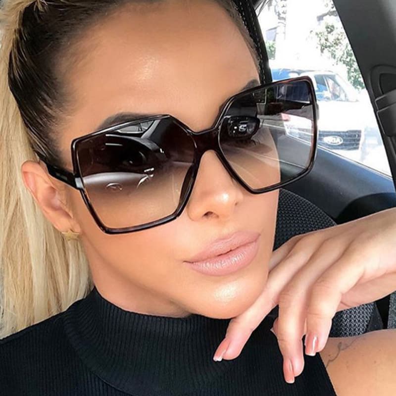 2020 New INS Style Sunglasses Personality Large Frame Glasses Elegant Ladies