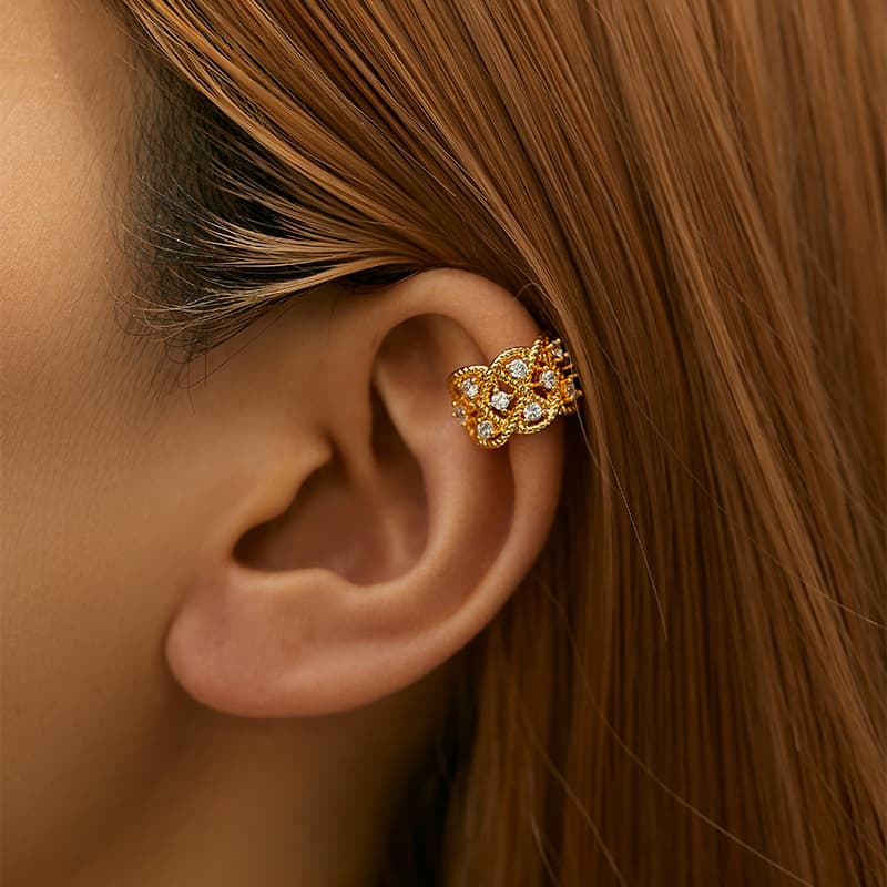 Brass plated K real gold fashionable OL retro ear bone clip inlaid with zircon exquisite light luxury ear clip hollow wide edge design