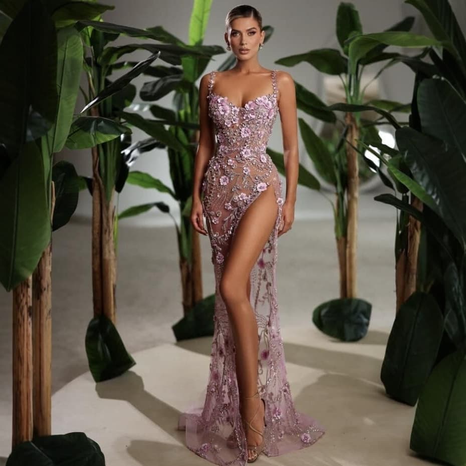 Elegant Floral Strapless Maxi Dress – Romantic V-Neck Evening Gown For Weddings & Special Occasions