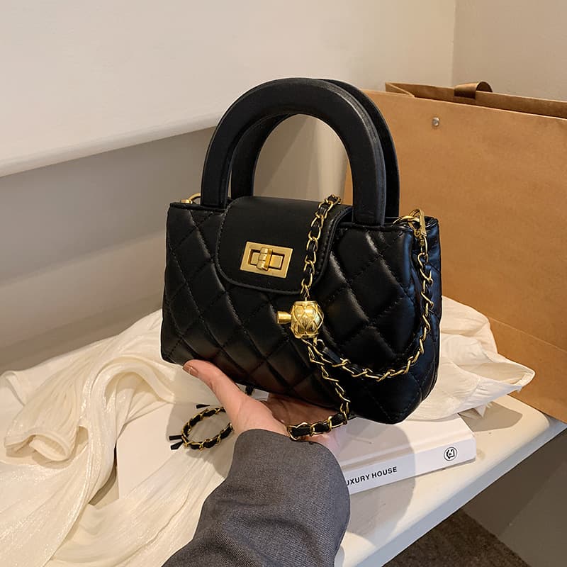 Mini Bag Diamond Chain Bag Women New Spring And Summer Fashion Handbag Commuting Shoulder Crossbody Small Bag