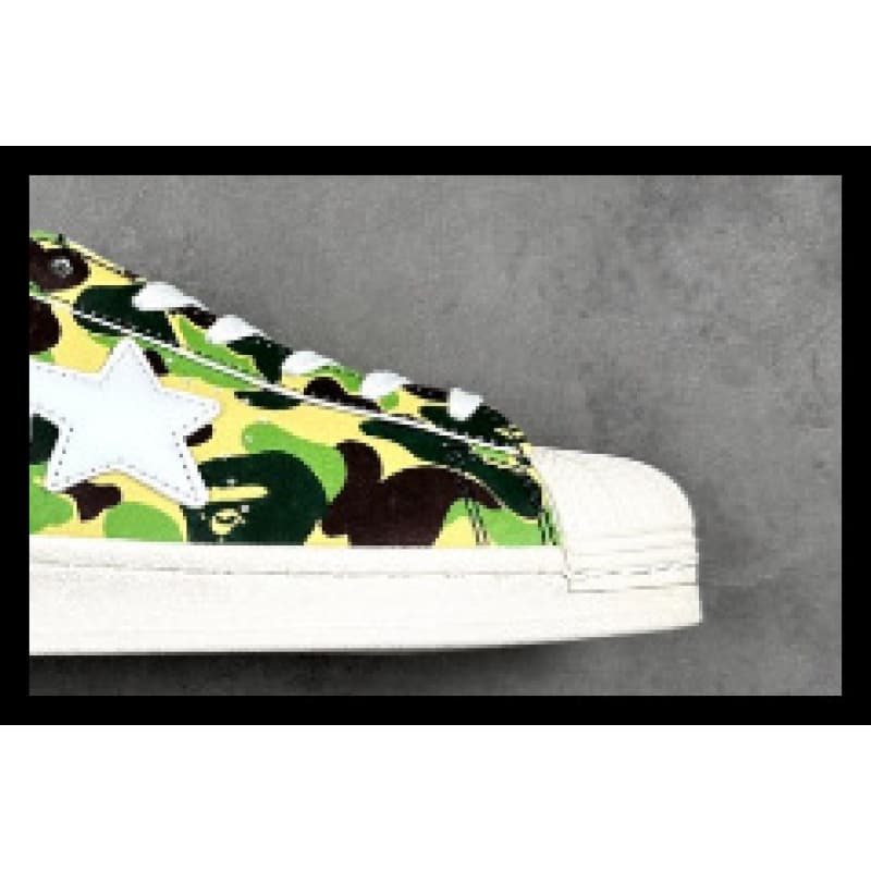 Baskets BAPESTA New SUPERSTAR en cuir, style décontracté et polyvalent, idéales pour les étudiants. Étiquette et boîte d'origine.