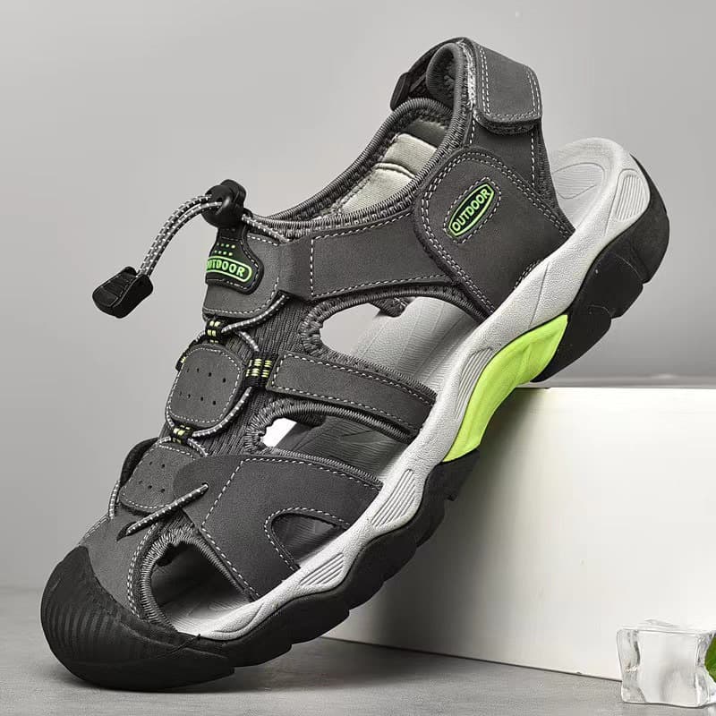 Italy Removes High-end Genuine Leather Sandals, Men's And Women's Hollowed Out Couple's Hooded Beach Shoes