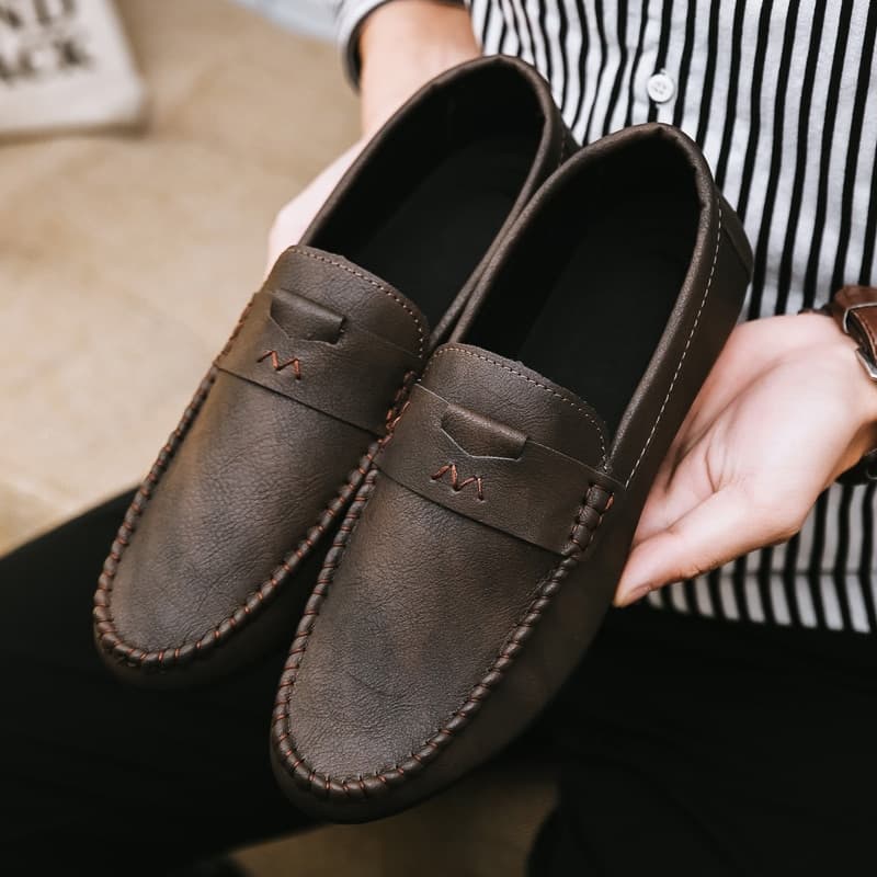 Loafers Spring 2023 Fashion Boat Footwear Man Brand Leather Moccasins Men'S Men Comfy Drive Men's Casual Shoes