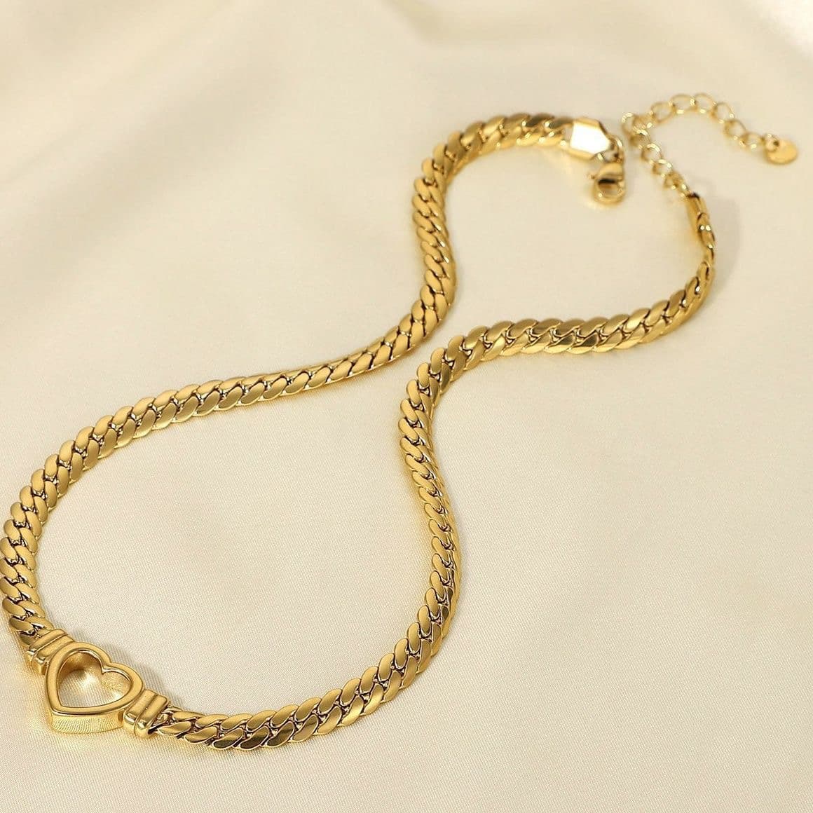 Trend New Titanium Steel Cuban Gold Plated Hollow Flat Snake Chain Heart Pendant Necklace For Women