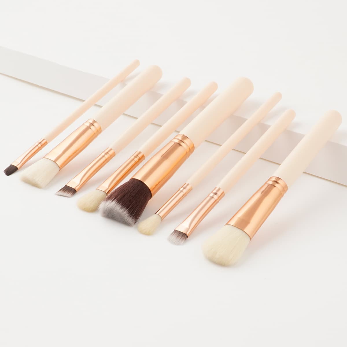 8 pcs makeup brushes, beauty tools, skin tone, powder brush, eyebrow brush, makeup GUJHUI