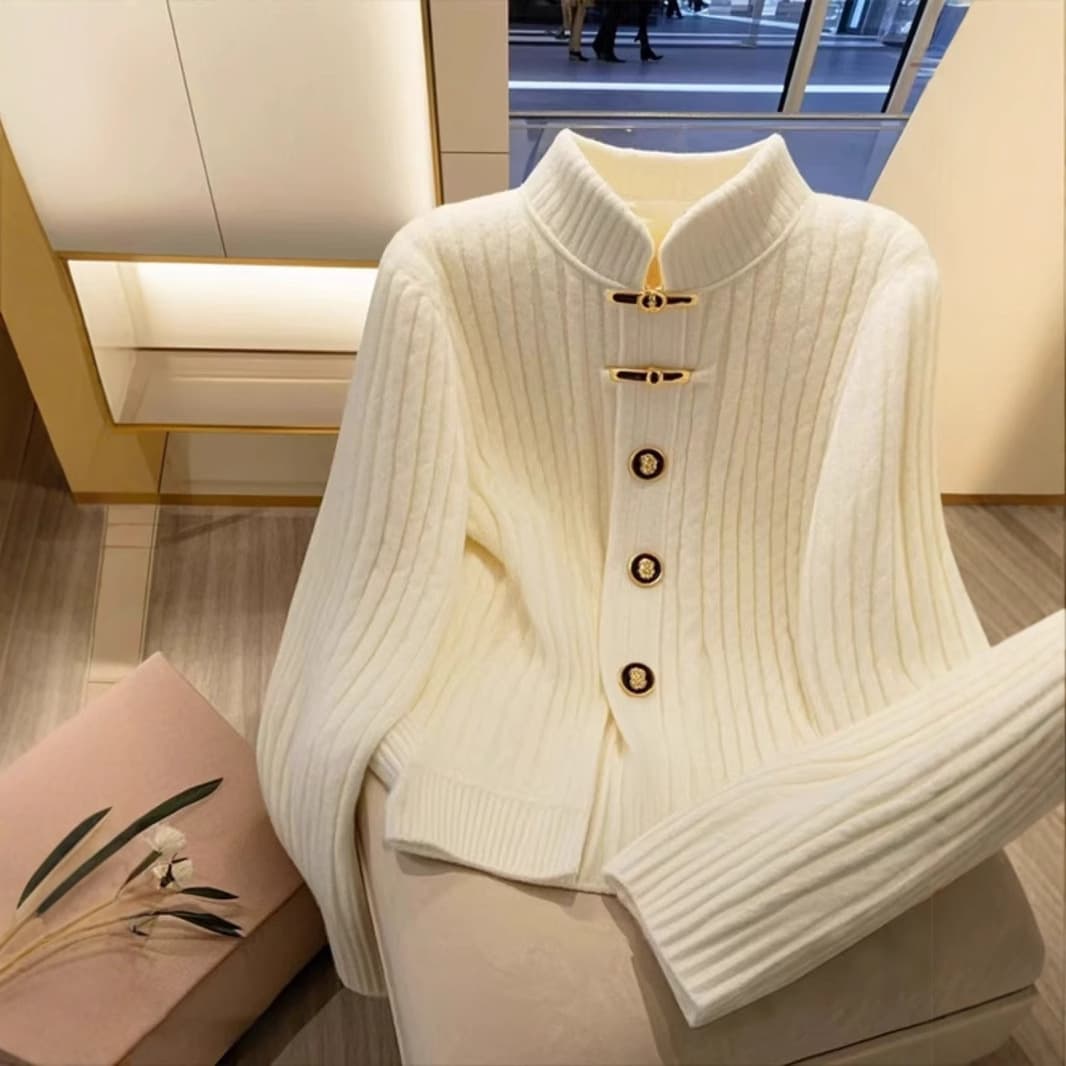 Women's Clothing Autumn and winter high end wear style knitted cardigan tops for women, unique and beautiful white sweater short coat for women