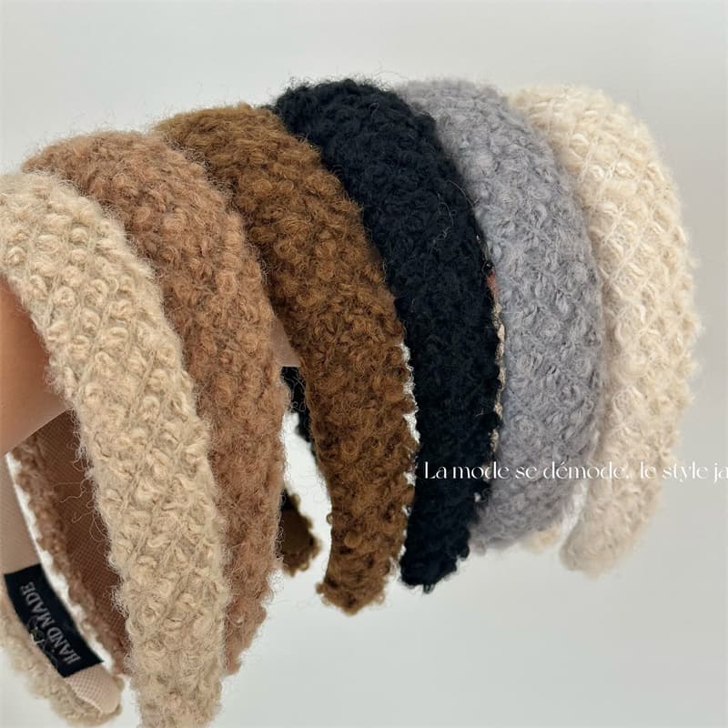 Plaid plush wool headband autumn and winter fairy beauty High sense high Skull top furry face wash hairpin headband hair accessories