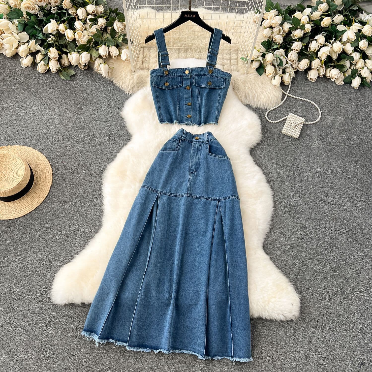 Women's retro denim suit for women, hot girl style, short camisole, versatile high waist skirt, fashionable two-piece suit