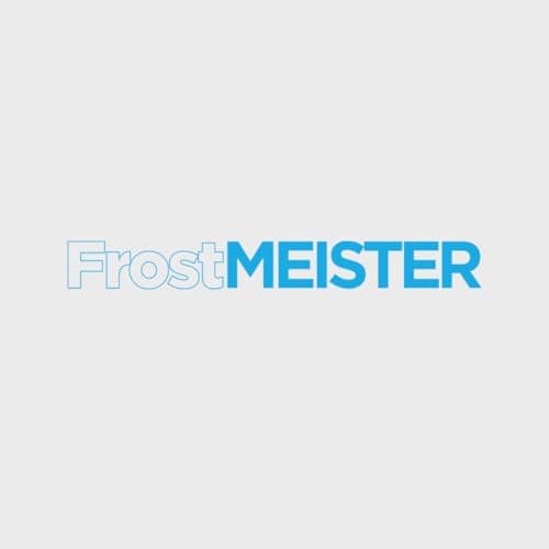 FrostMEISTER Kit de recharge 3 en 1 pour climatiseur de voiture R134a (1995-2016) - 2 canettes de 400 ml et tuyau avec manomètre - Remplacement du réfrigérant, de l'huile et du mastic - Utilisation