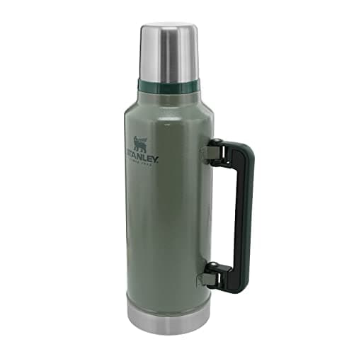 Stanley Classic Legendary Thermos 1.9L - Maintient la Température 45h (Chaud/Froid) - Bouteille Isotherme - Sans BPA - Gourde Isotherme en Acier Inoxydable - Gourde Inox - Hammertone Green