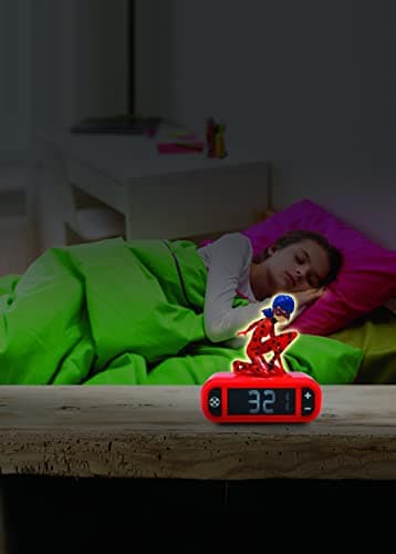 Lexibook Miraculous Ladybug Chat Noir - Réveil Veilleuse, Ladybug Lumineux, Horloge, Réveil pour garçon et Fille, Snooze, Rouge - RL800MI, Taille unique