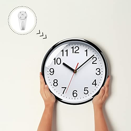Plumeet Grande Horloge Murale, 25cm Horloge Murale Décorative de Qualité, Mécanisme Silencieux à Quartz, pour Maison/Cuisine/Bureau/École,Fonctionne sur Pile (Blanc)