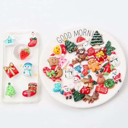 SUPVOX 50pcs Accessoires de Noël Miniatures Résine Cloches Chapeaux Noel Bonhomme de Neige Canne de Bonbon Artisanat Breloque Charmes Noël (Modèle Assorti)