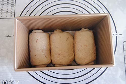 Pullman Moule à pain avec couvercle pour pain ondulé avec couvercle 450 g en alliage doré (21,5 x 12,3 x 11,4 cm)