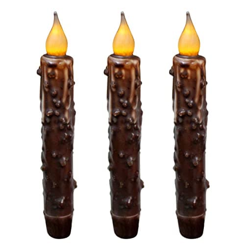 CVHOMEDECO. Bougies en Cire véritable, trempées à la Main et alimentées par des Piles, avec minuterie LED, décoration Rustique et Primitive, 17,1 cm, Marron, 3 pièces dans Un Paquet