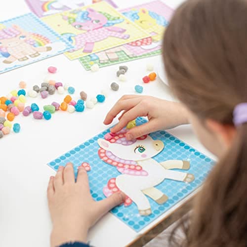 PlayMais MOSAIC Dream Unicorn kit de loisirs créatifs pour filles et garçons à partir de 3 ans I plus de 2300 PlayMais & 6 modèles de mosaïque avec des licornes I stimule la créativité et la motricité