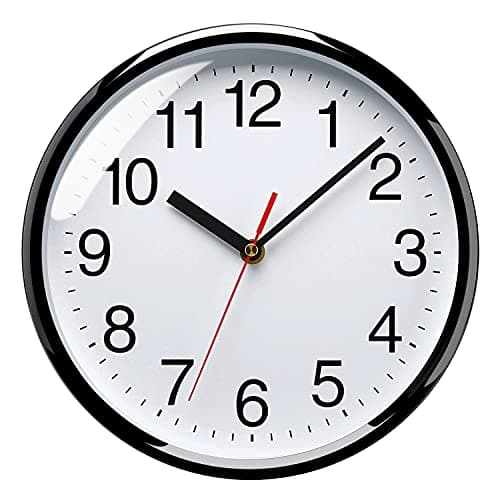 Plumeet Grande Horloge Murale, 25cm Horloge Murale Décorative de Qualité, Mécanisme Silencieux à Quartz, pour Maison/Cuisine/Bureau/École,Fonctionne sur Pile (Blanc)