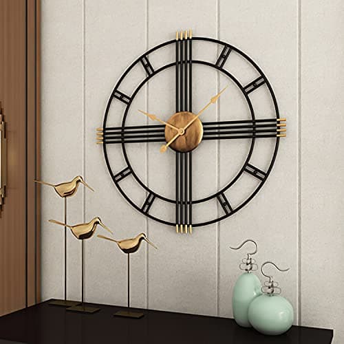 Yumyolk Horloge Murale Ronde, 60 cm, Silencieuse, Fonctionnement à Piles, Lunette Horloge Murale Ronde, 60 cm, Silencieuse, Fonctionnement à Piles, Noire, Aiguilles Or, Chiffres Romains Noirs