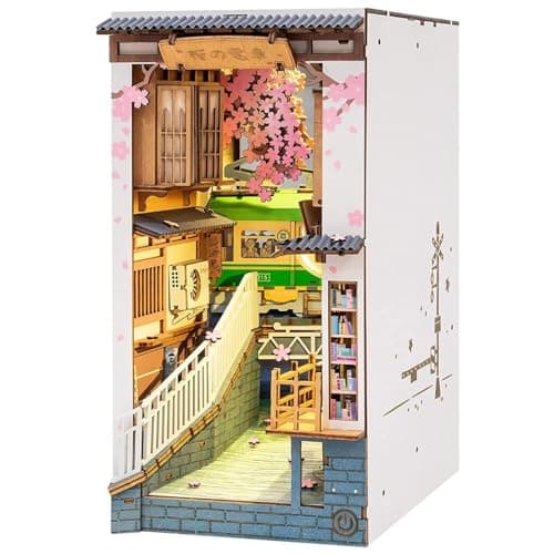 Rolife Sakura Densya DIY Book Nook Modèle Kit Maison Miniature à Construire DIY Maquette Adulte Décoration de Bibliothèque Livre Salon Booknook Puzzle 3D Bois Serre-Livres Diorama (TGB01)