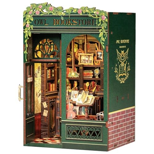 CUTEBEE Kit Book Nook - Maison Miniature à Monter soi-même - Maison de poupée - avec Housse de Protection Contre la poussière et lumière LED - Kit de modélisation pour Adultes(Owl Bookstore)