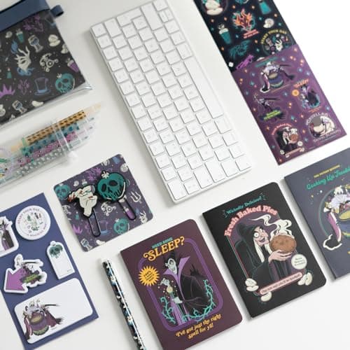 Grupo Erik | Set de Papeterie Disney, Papeterie Kawaii | Inclut : 1 Stylo Bille Gel, 1 Crayon de Papier avec gommes, 4 Surligneurs, 2 Trombones, 3 Carnets A6, Stickers