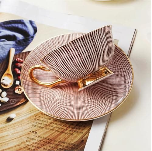 HUAMu Ensemble Tasse Soucoupe Porcelaine Anglaise à la Cendre d'os, Bone Chine Service à Thé Café,avec Cuillère,Vin rouge- 1 Set 200ml
