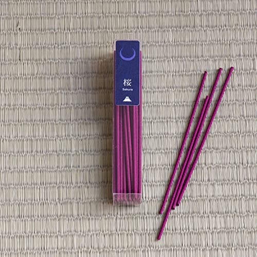 Asayu Japan Coffret Cadeau de Bâtonnets d'Encens et Porte Encens avec Support en Laiton - Parfum Fleur de Cerisier Sakura et Thé Vert et Porte Encens Lotus Blanc