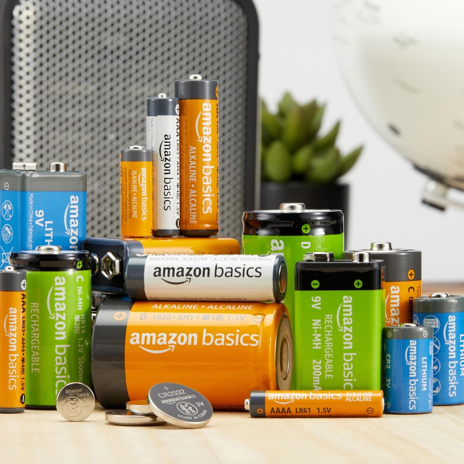 Amazon Basics Lot de 100 piles alcalines AA haute performance, 1,5 V, durée de conservation de 10 ans